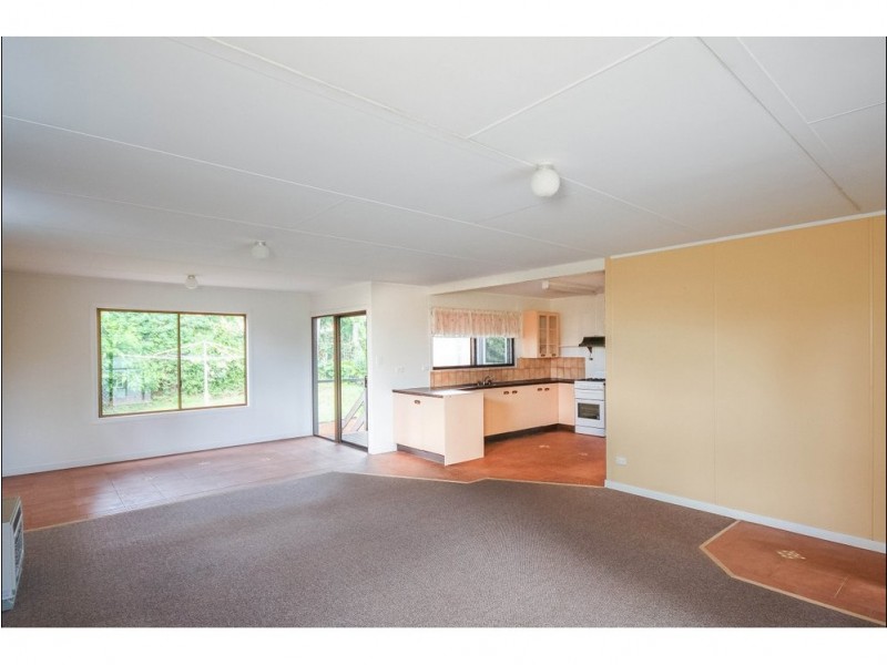 7 Huyber Lane, Tamborine Mountain QLD 4272