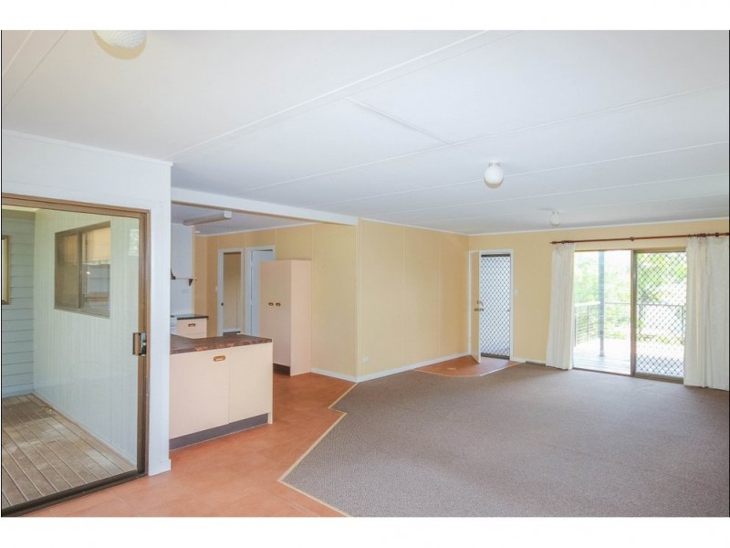 7 Huyber Lane, Tamborine Mountain QLD 4272