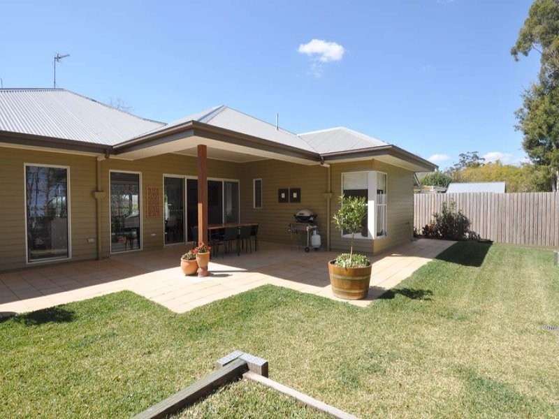 45 Southport Avenue, Eagle Heights QLD 4271