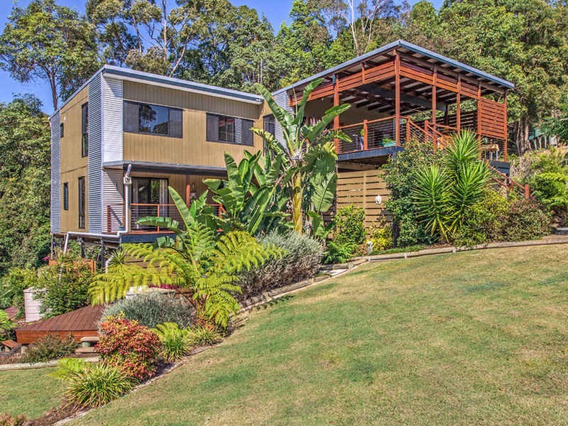 16 Flores Court, Tamborine Mountain QLD 4272
