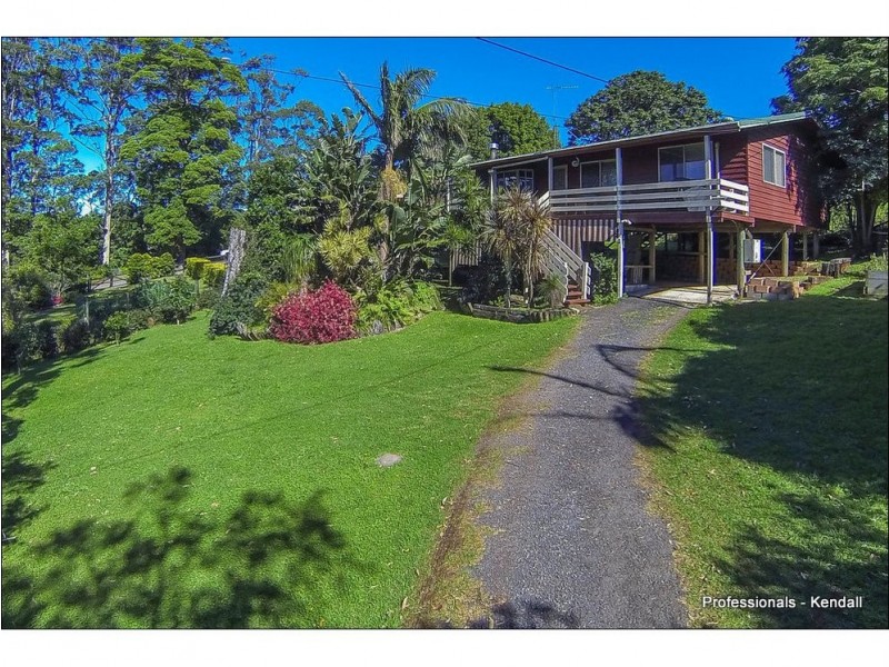 18 Cayambe Court, Eagle Heights QLD 4271