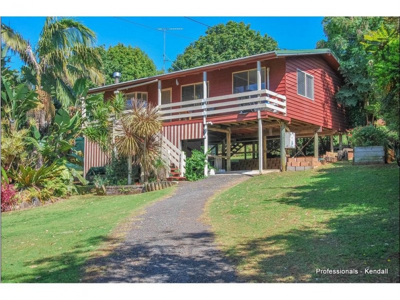 18 Cayambe Court, Eagle Heights QLD 4271