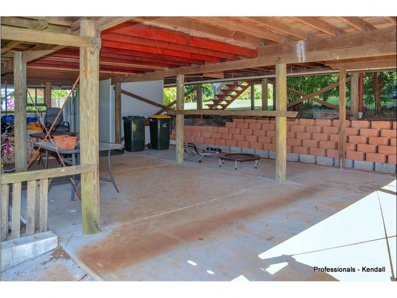 18 Cayambe Court, Eagle Heights QLD 4271