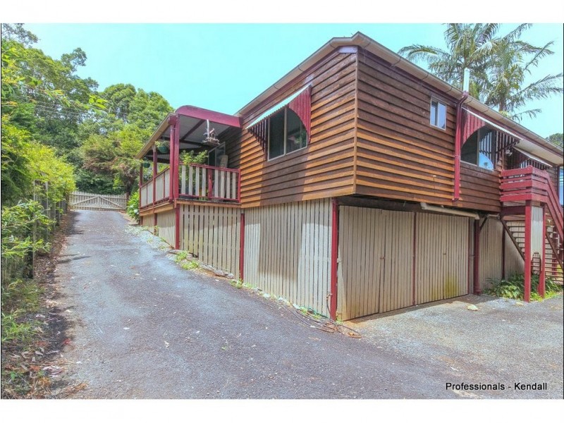 4 Ben Nevis Street, Tamborine Mountain QLD 4272
