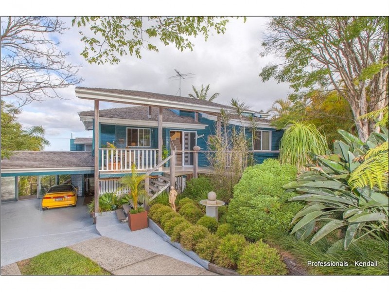 16 Erebus Court, Eagle Heights QLD 4271
