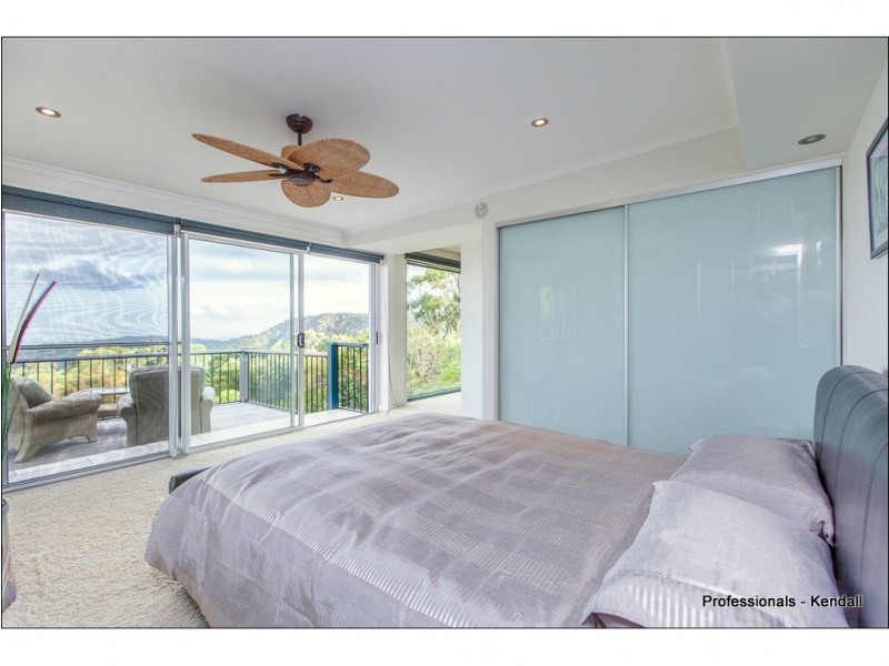16 Erebus Court, Eagle Heights QLD 4271