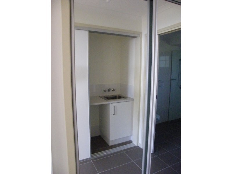 2 Taal Court, Eagle Heights QLD 4271