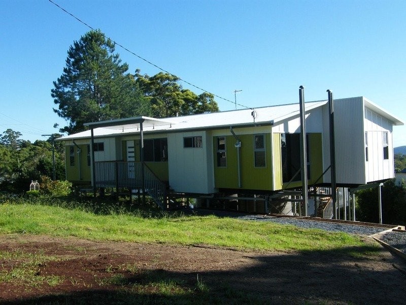 2 Taal Court, Eagle Heights QLD 4271