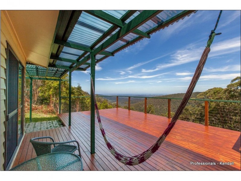 9 Kailas Court, Eagle Heights QLD 4271