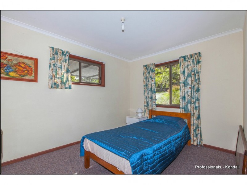 9 Kailas Court, Eagle Heights QLD 4271