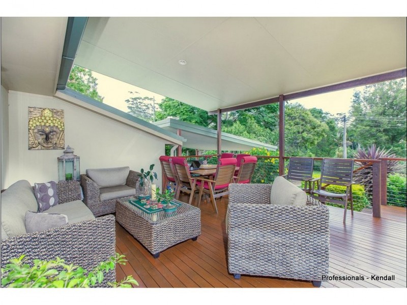 28 Stradbroke Avenue, Eagle Heights QLD 4271
