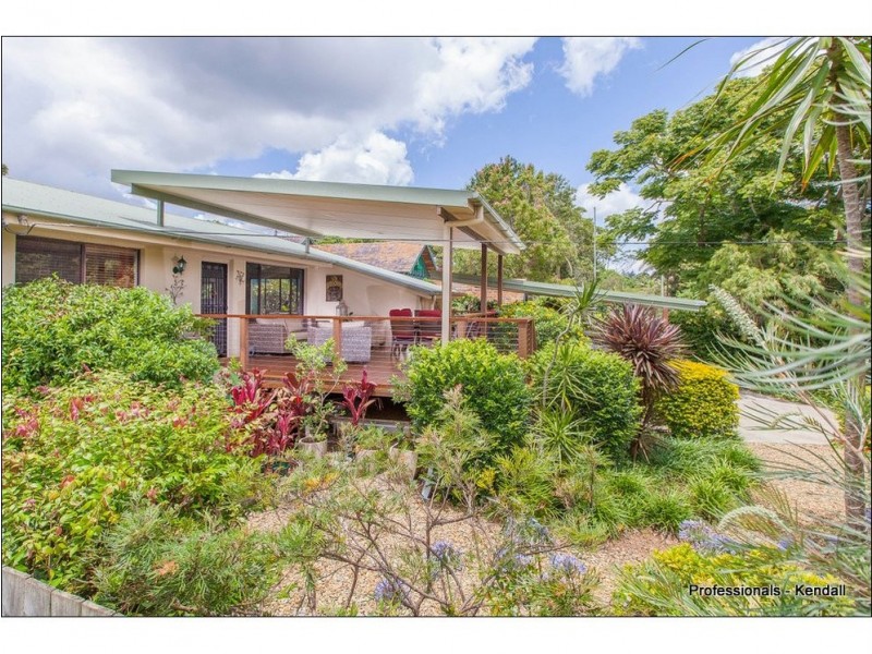 28 Stradbroke Avenue, Eagle Heights QLD 4271