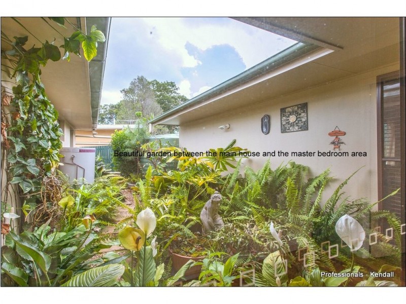 28 Stradbroke Avenue, Eagle Heights QLD 4271