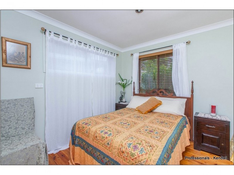 28 Stradbroke Avenue, Eagle Heights QLD 4271