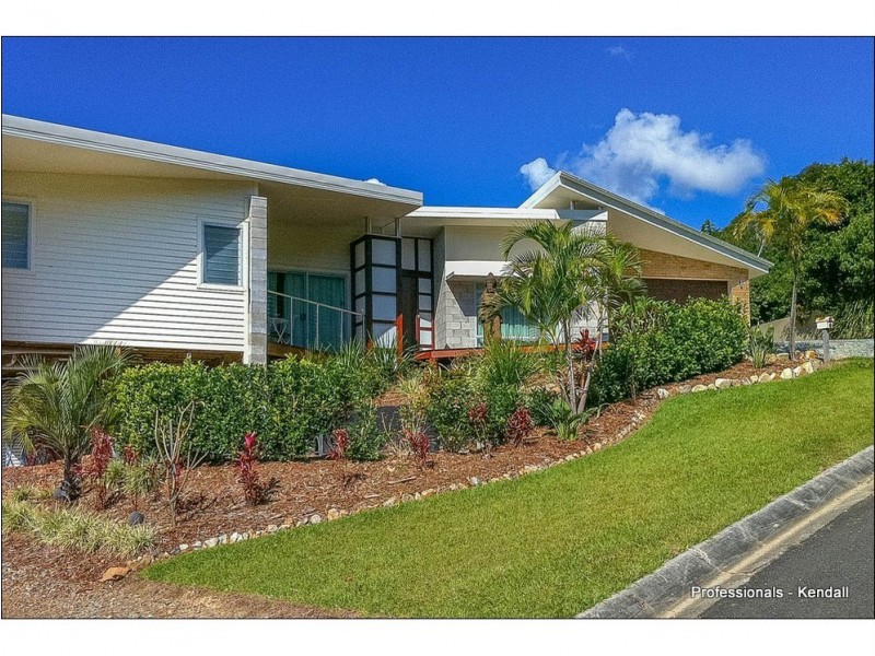 6 Sumatra Court, Tamborine Mountain QLD 4272