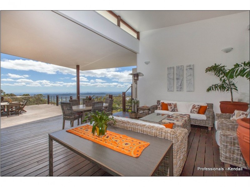 6 Sumatra Court, Tamborine Mountain QLD 4272