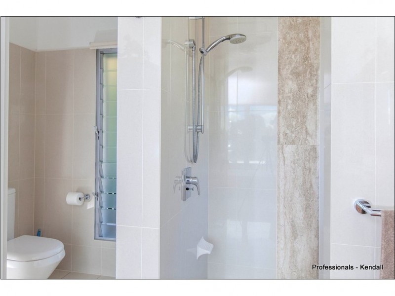 6 Sumatra Court, Tamborine Mountain QLD 4272