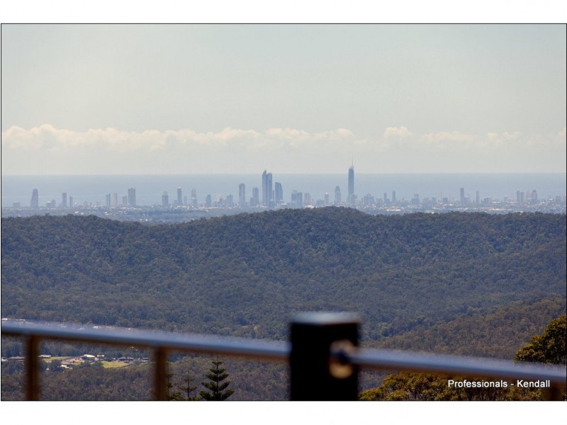 6 Sumatra Court, Tamborine Mountain QLD 4272