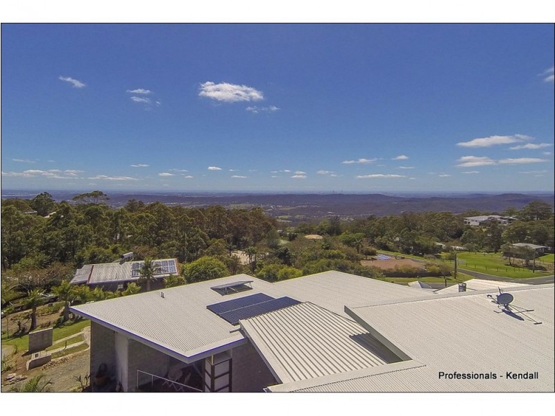 6 Sumatra Court, Tamborine Mountain QLD 4272