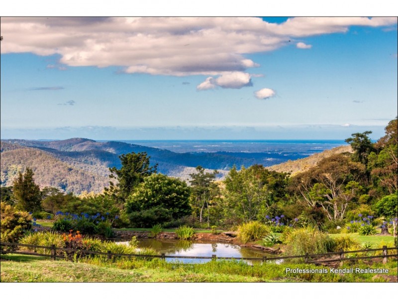 110 The Shelf Road, Tamborine Mountain QLD 4272