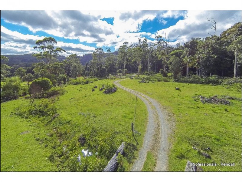 114 The Shelf Road, Tamborine Mountain QLD 4272
