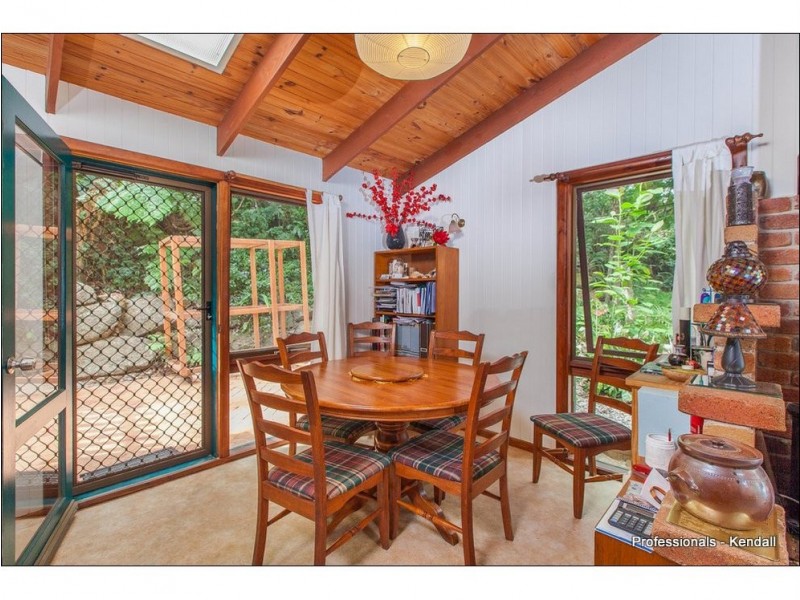 4-6 Cayambe Court, Eagle Heights QLD 4271