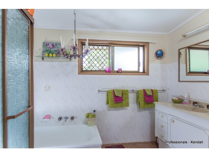 9-11 Huyber Lane, Eagle Heights QLD 4271