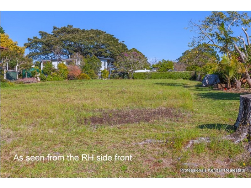 8 Lamington, Tamborine Mountain QLD 4272