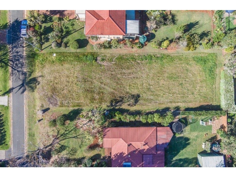 8 Lamington, Tamborine Mountain QLD 4272