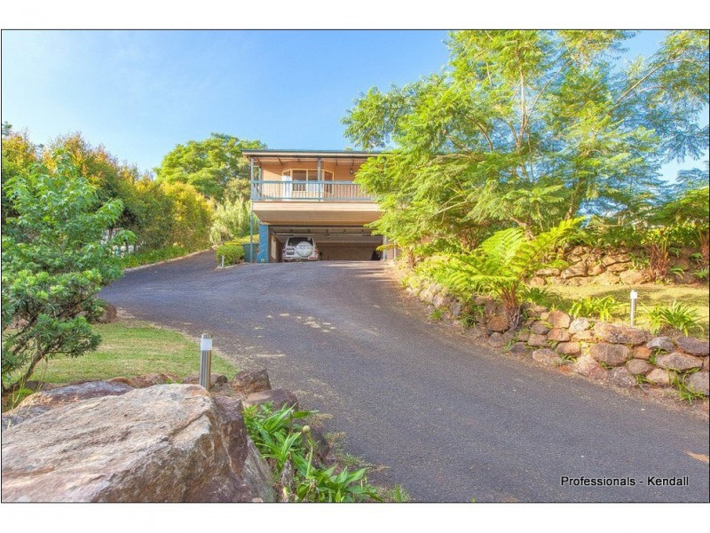 70 Pacific Parade, Tamborine Mountain QLD 4272