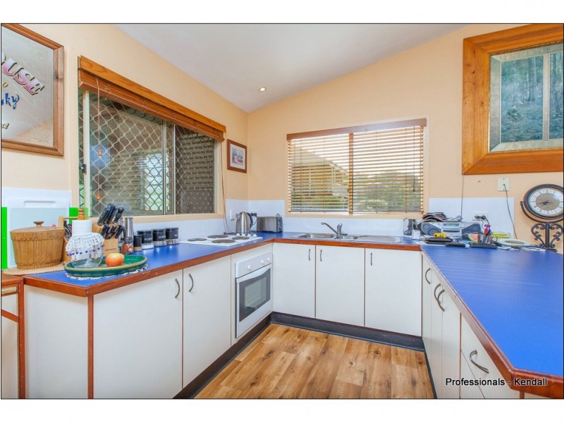 70 Pacific Parade, Tamborine Mountain QLD 4272