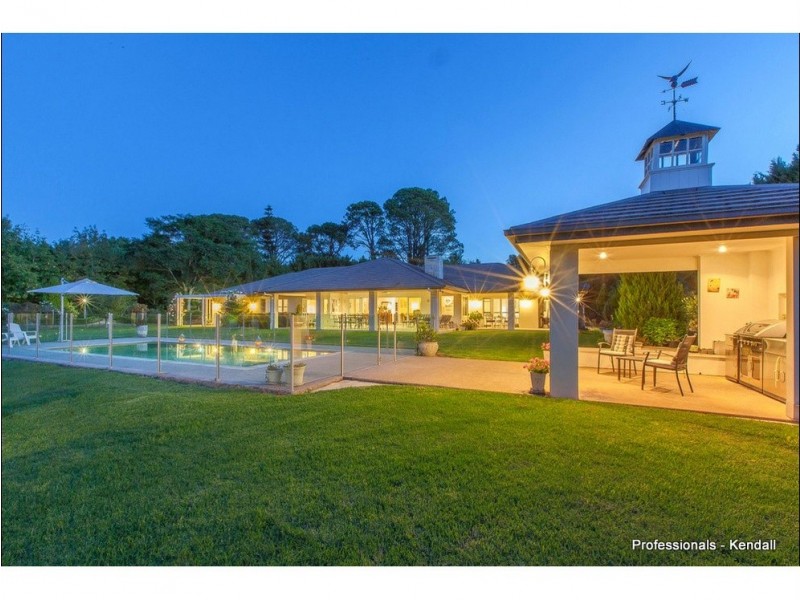 125 Eagle Heights Road, Tamborine Mountain QLD 4272