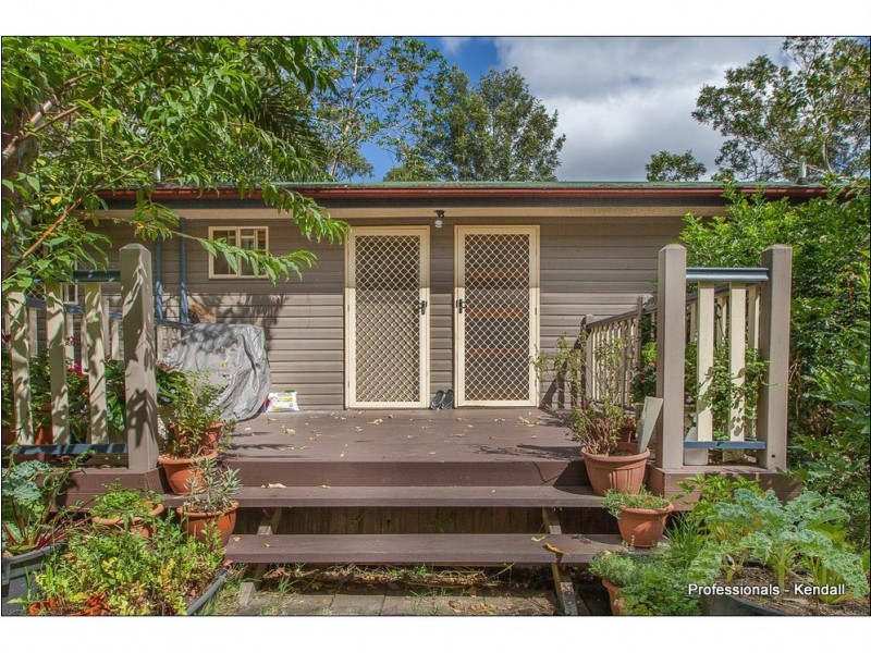 105 Kinabalu Drive, Eagle Heights QLD 4271