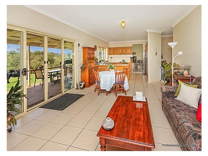 569 Oaky Creek Road, Oaky Creek QLD 4285