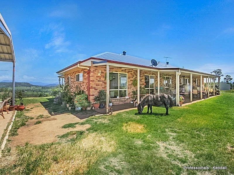 569 Oaky Creek Road, Oaky Creek QLD 4285