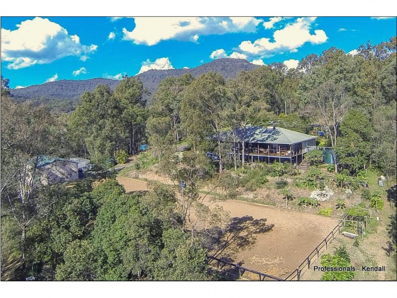 174 Vonda Youngman Drive, Tamborine QLD 4270