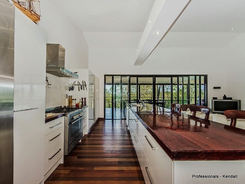 174 Vonda Youngman Drive, Tamborine QLD 4270