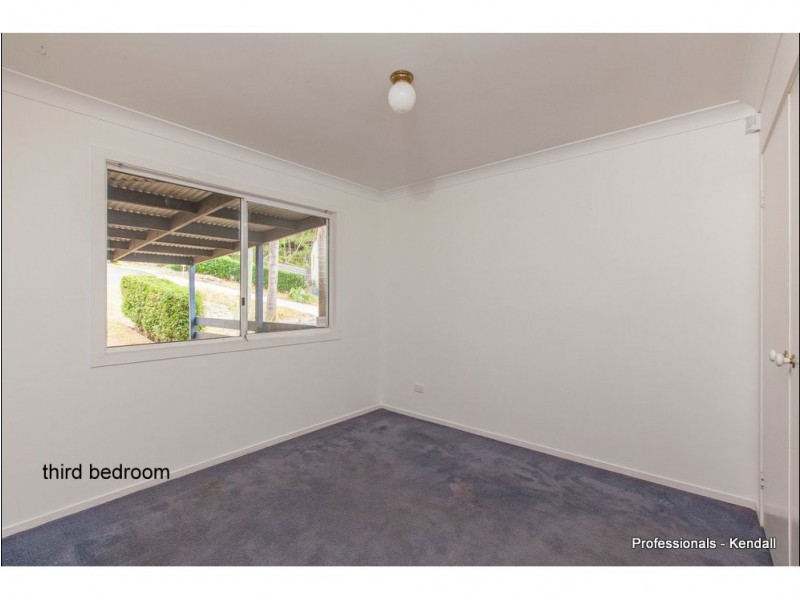 13 Tabor Drive, Eagle Heights QLD 4271