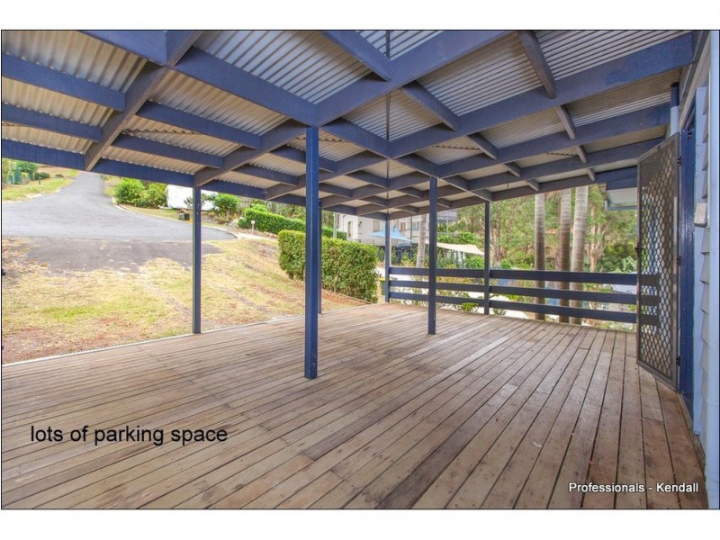 13 Tabor Drive, Eagle Heights QLD 4271