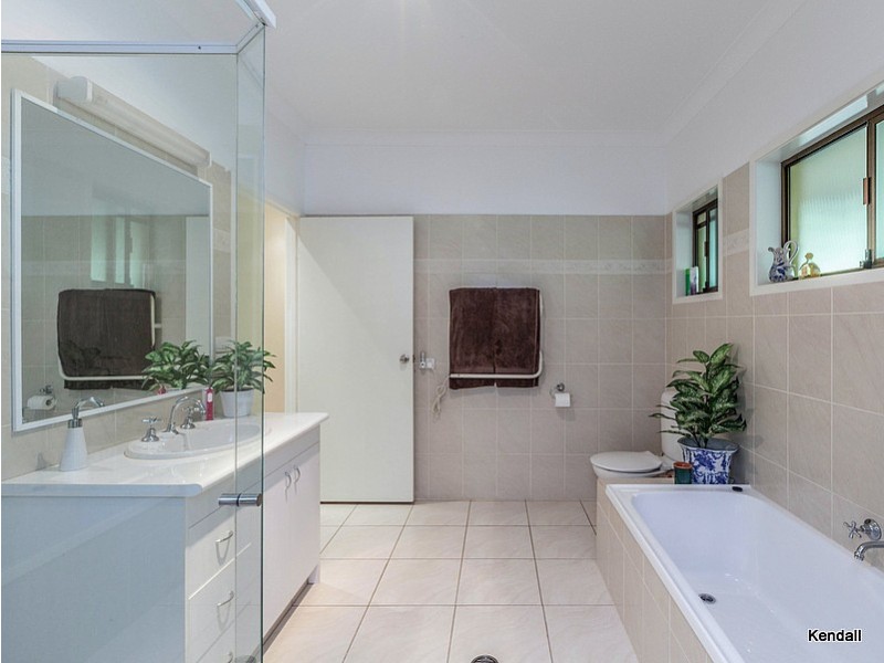 49 Benowa Street, Tamborine Mountain QLD 4272