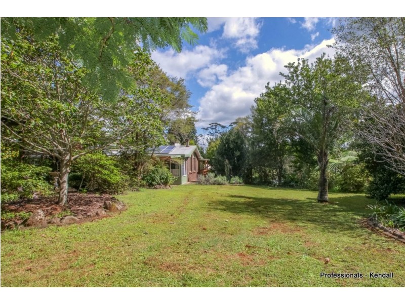 31 Siganto Street, Tamborine Mountain QLD 4272