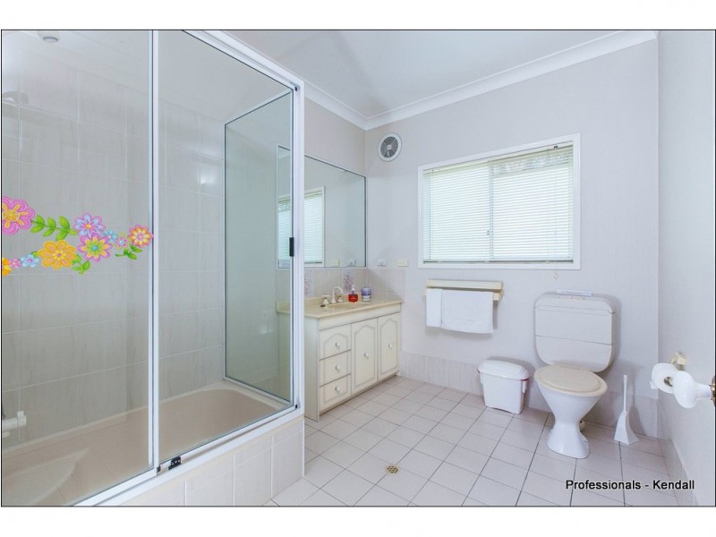 7 Saguaro Court, Eagle Heights QLD 4271