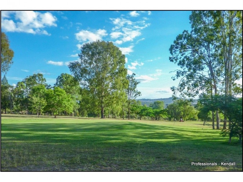 6 Alaqua Court, Beaudesert QLD 4285