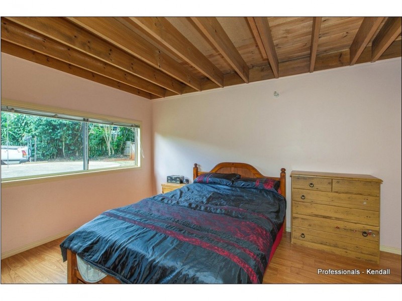 1 Freemont Drive, Tamborine Mountain QLD 4272