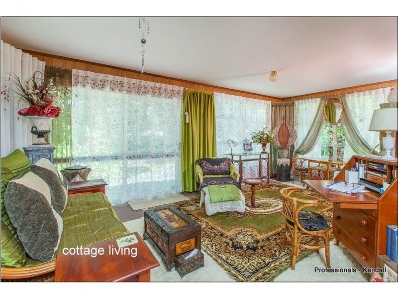 1 Freemont Drive, Tamborine Mountain QLD 4272