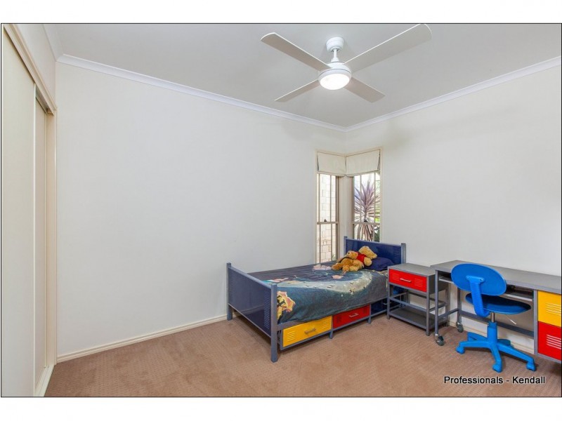 19 Power Parade, Tamborine Mountain QLD 4272