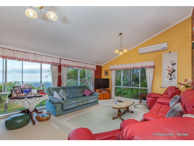 25 Leona Court, Tamborine Mountain QLD 4272