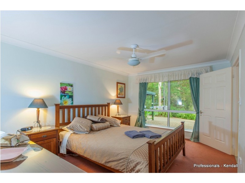 25 Leona Court, Tamborine Mountain QLD 4272