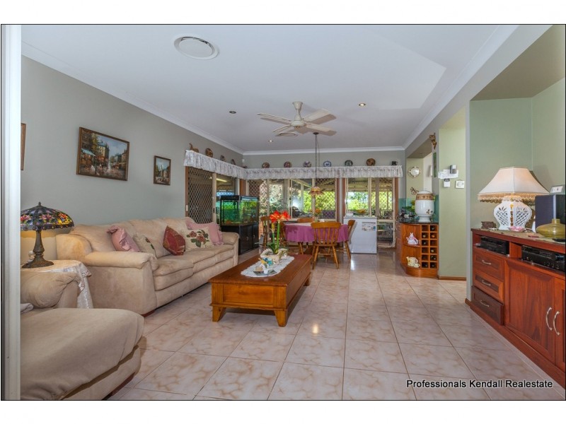 2 Shorthorn Court, Tamborine QLD 4270