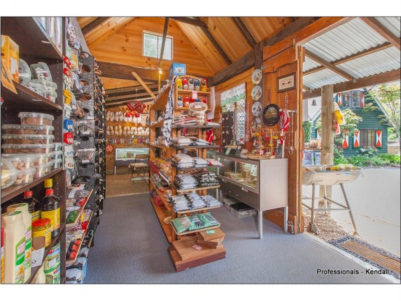 88 Eagle Heights Road, Tamborine Mountain QLD 4272